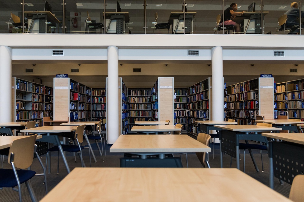 Tips for Organizing Your Home’s Expanding Library